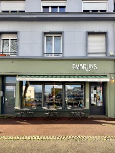 exposition paper and pen chez embruns lorient