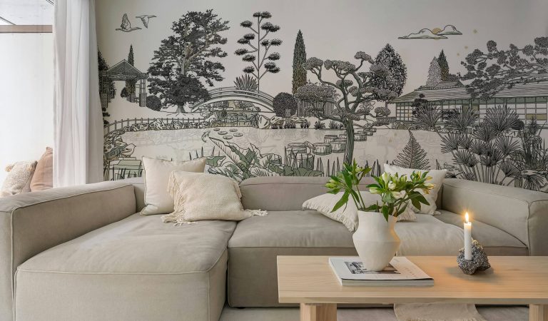 Papier peint panoramique végétal : une immersion dans un jardin japonais illustré
